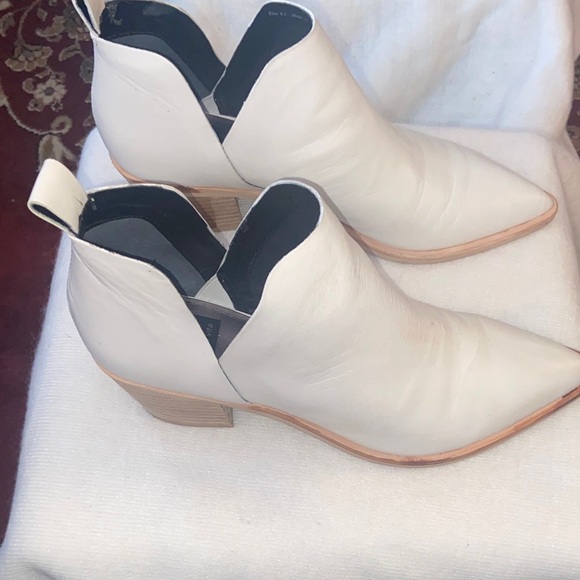 Dolce Vita White Leather Ankle Booties - Picture 2 of 9